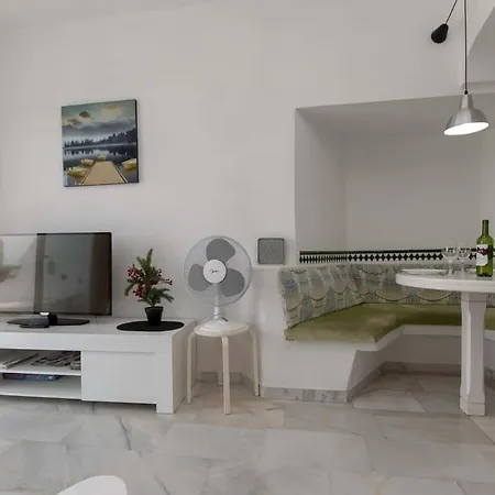 Altamira 38 - One Bed Apartment